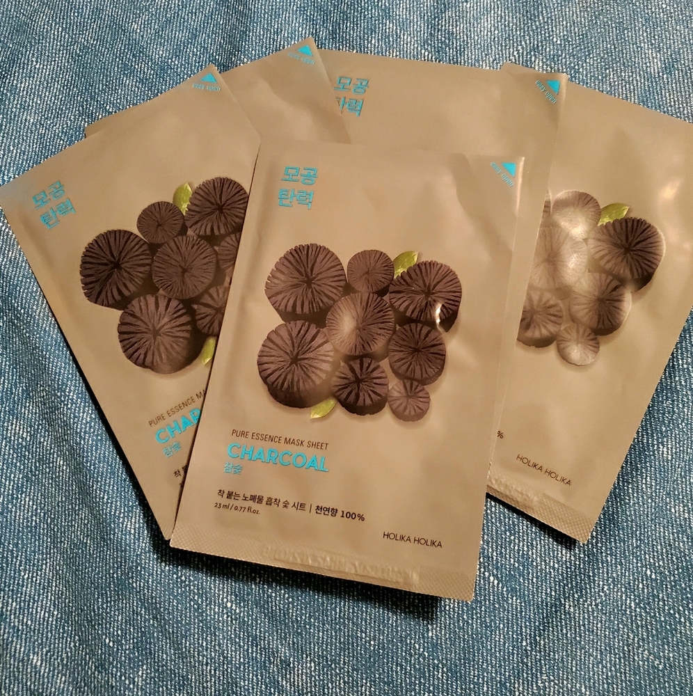 Korean Charcoal sheet mask